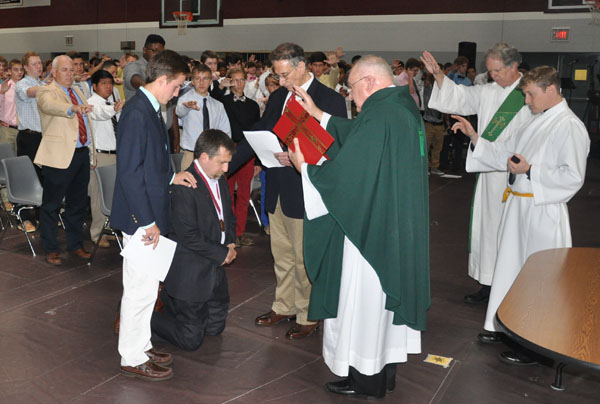 Mr. Bonat is welcomed to the De Smet community at his commissioning during the Missioning Mass.