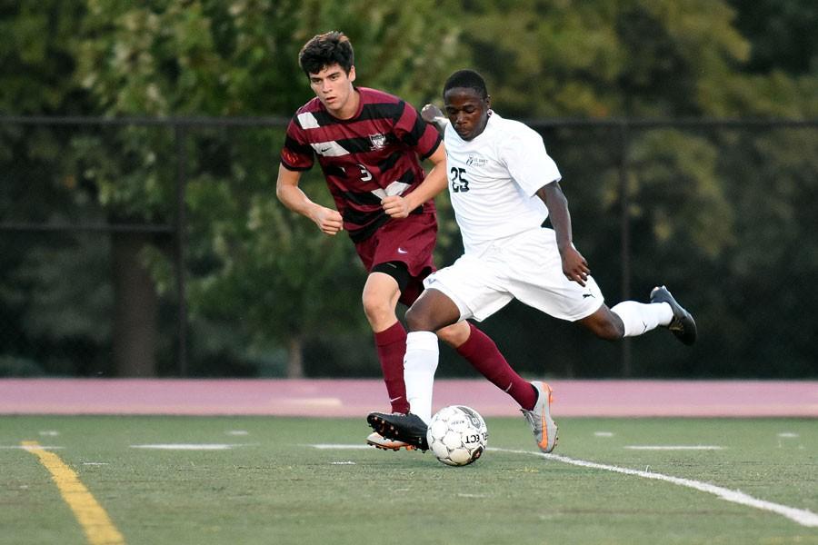 Varsity soccer picks up win over Rockwood Summit