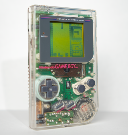 A clear Gameboy DMG, released 1995.